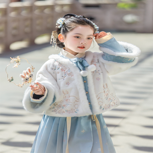 汉服女童冬2026新款儿童古风古装拜年服女孩加厚新中式明制过年服