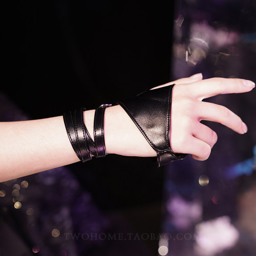 性感朋克辣妹军lo绑带手套