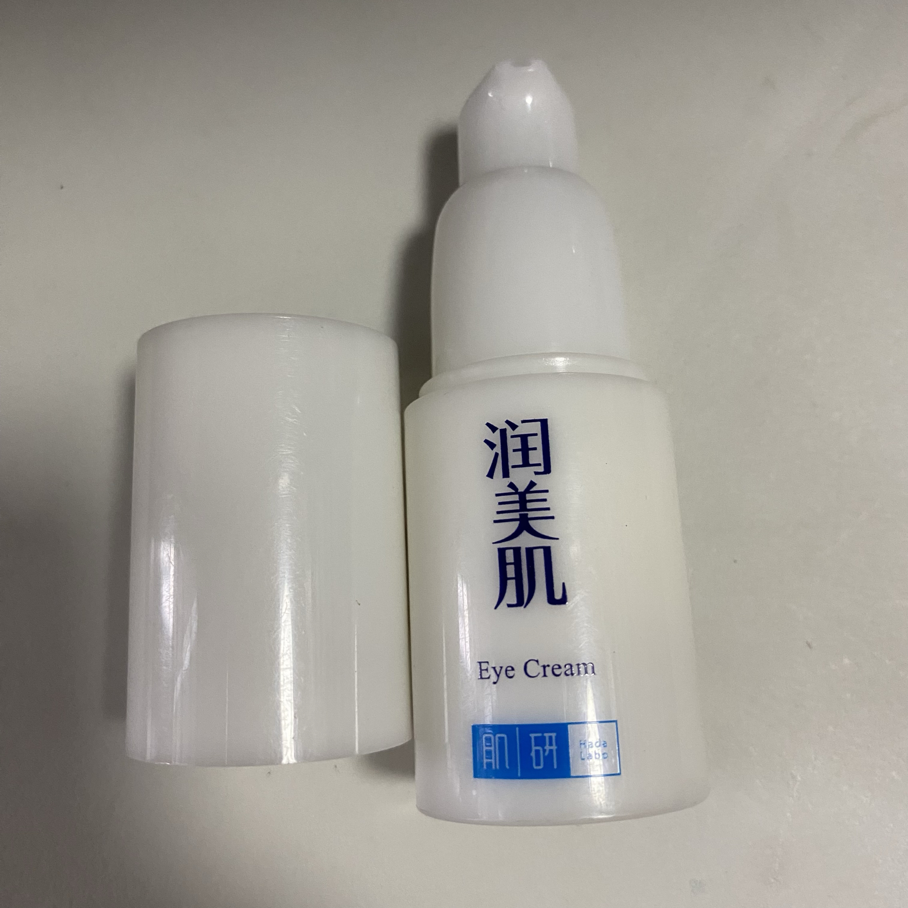 曼秀蕾敦與樂敦合作 潤美肌保濕眼霜 超級玻尿酸三重保濕 不添加
