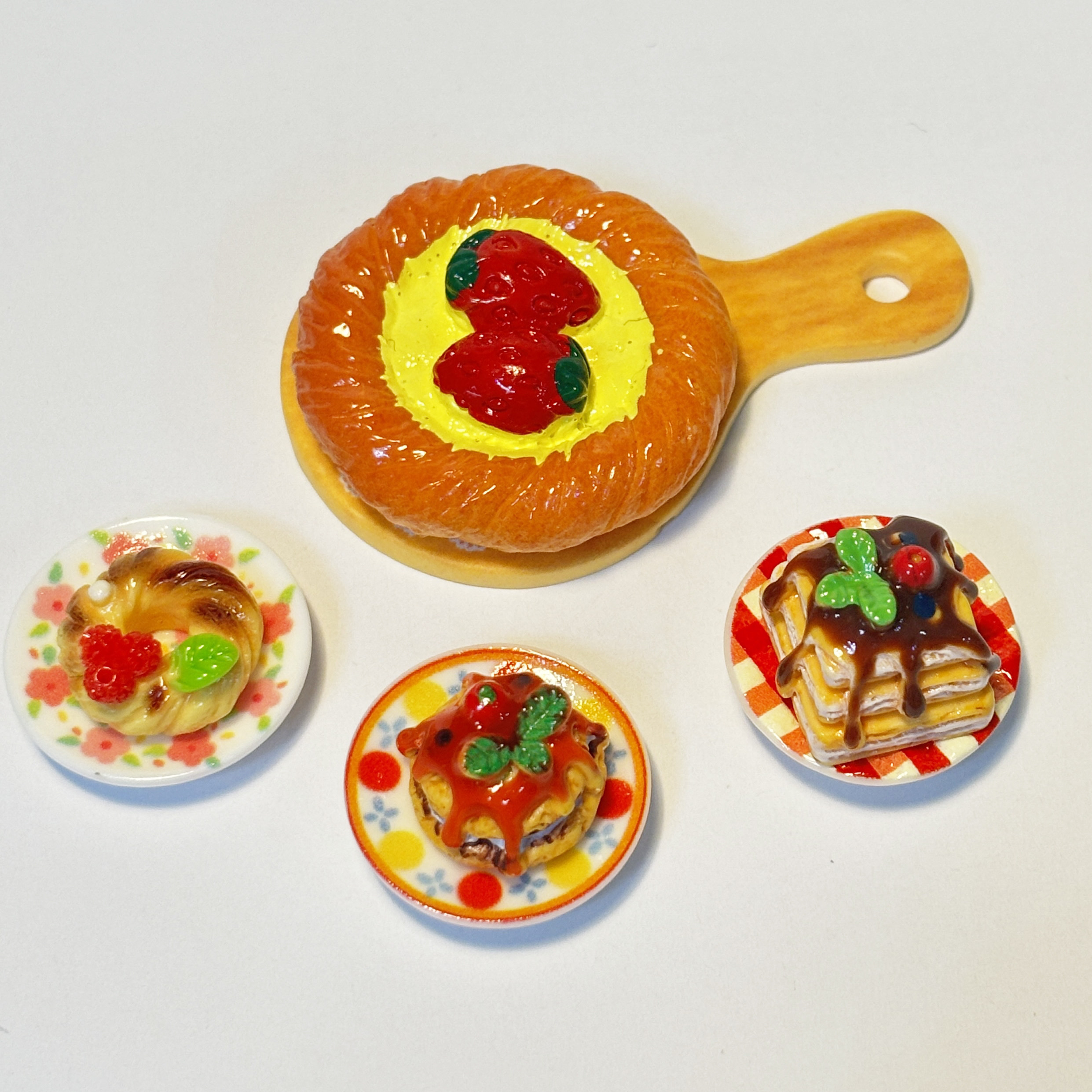 微缩食玩迷你甜品娃屋摆件拍照