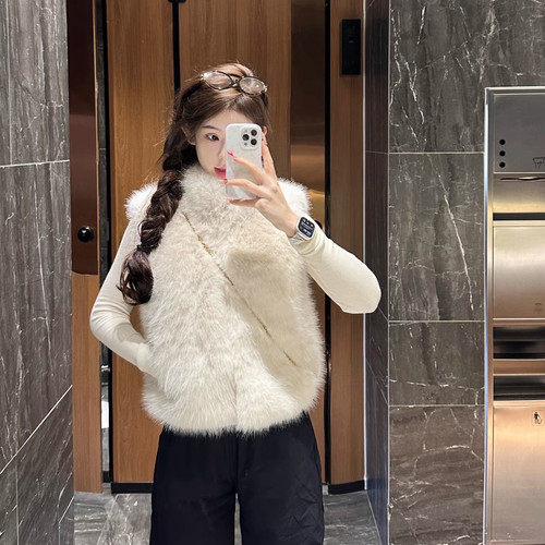 环保皮草立领马甲小个子