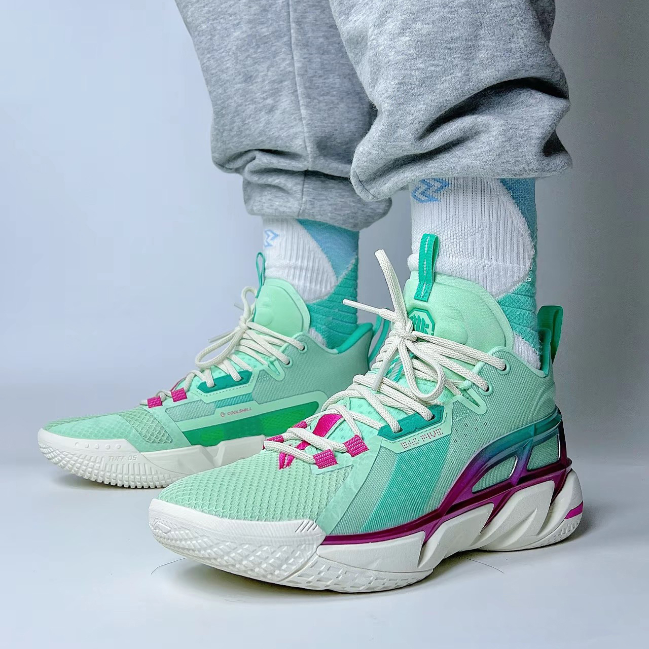 李宁反伍4兵不厌诈篮球鞋