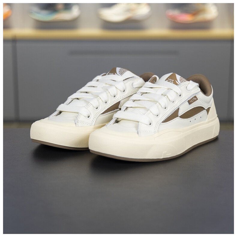 李宁休闲板鞋男子秋季新款惟吾S70复古百搭舒适滑板专业鞋AEPU027