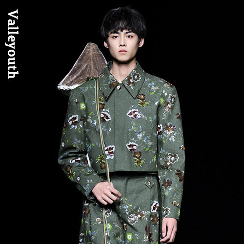山谷少年植物亮片刺绣牛仔短夹克