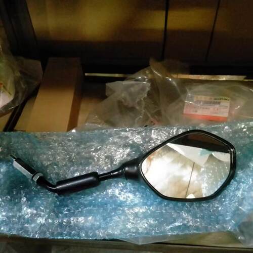 UZ110TQS110T-2反光镜铃木丽至