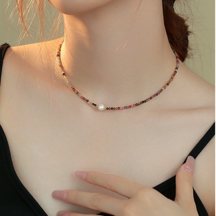 进口天然淡水珍珠项链女精致设计感彩色碧玺串珠锁骨链多巴胺毛衣