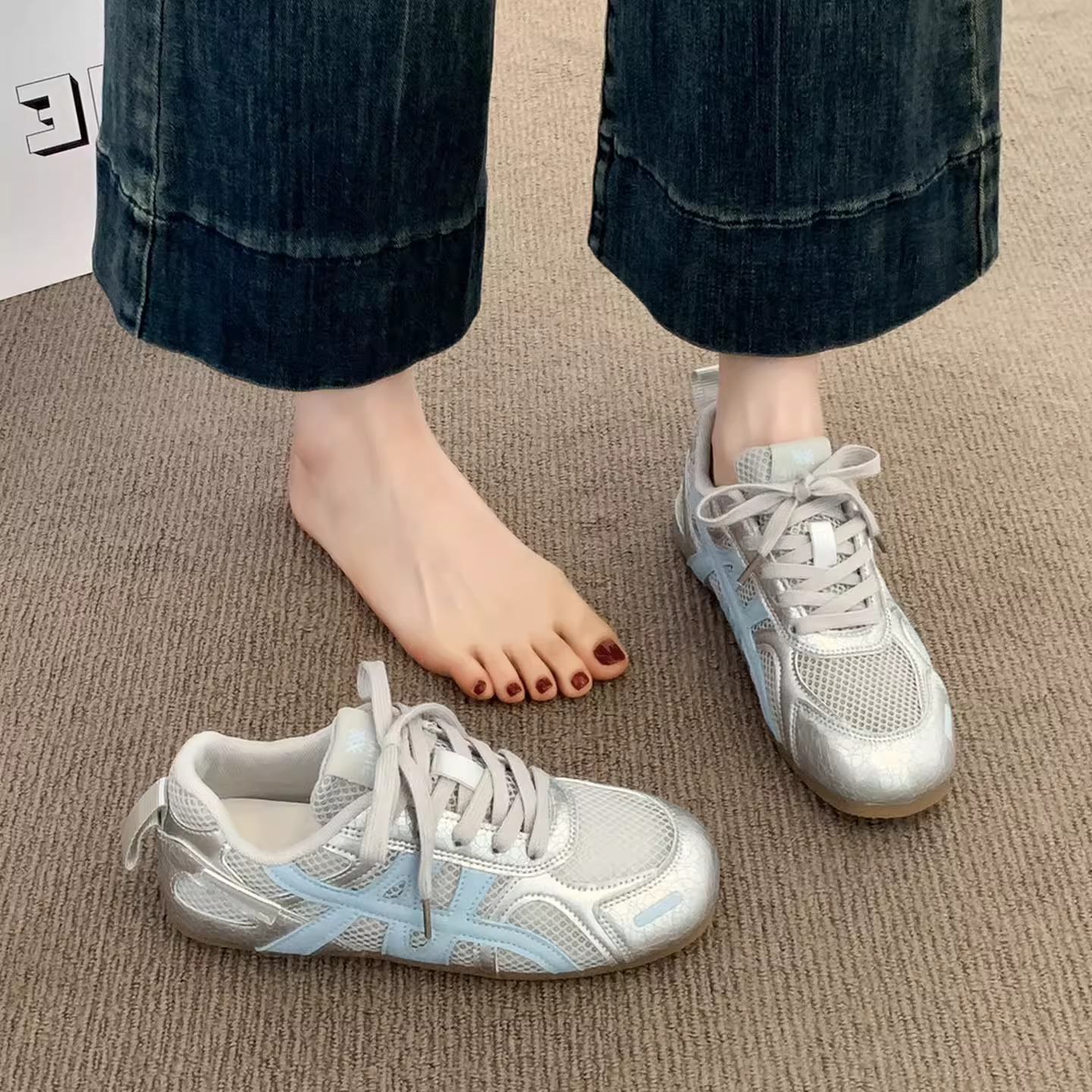 德训鞋女2025新款夏季女鞋子爆款超火网面透气薄底休闲运动小白鞋