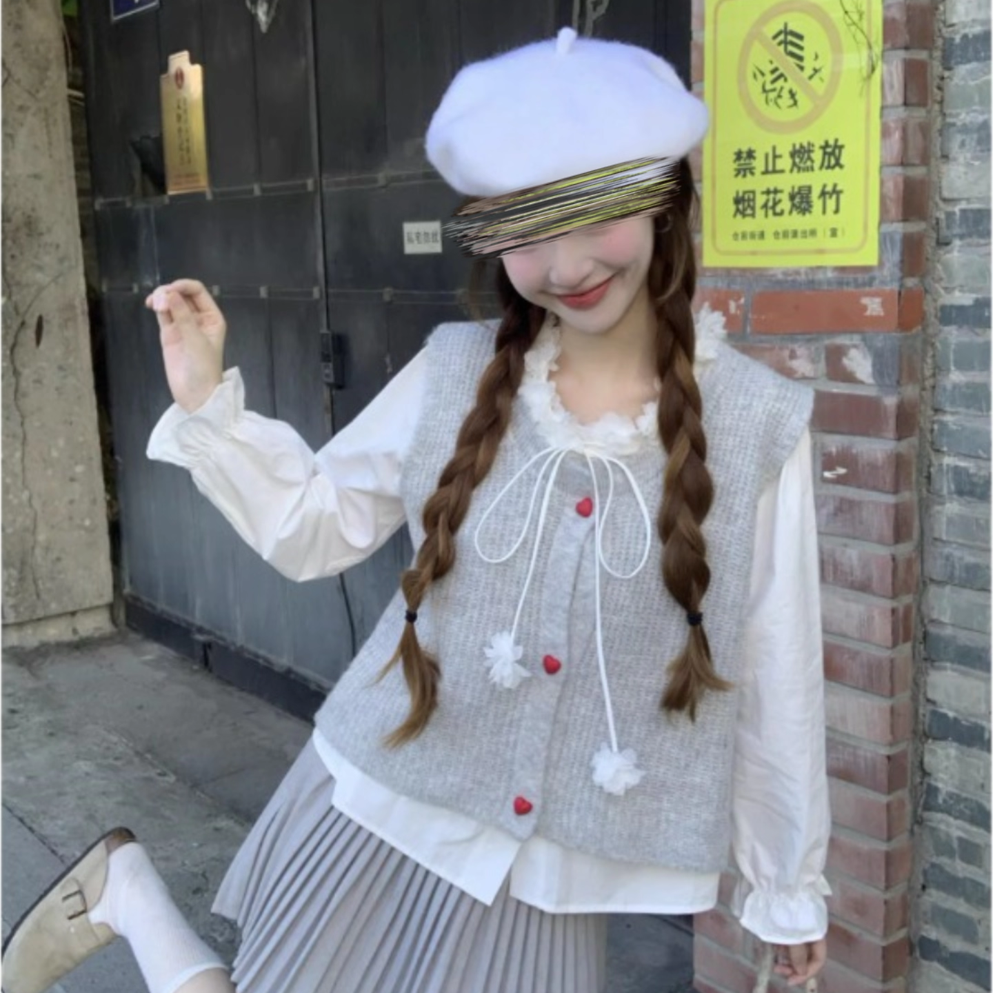 软糯甜美爱心扣u领针织马甲开衫女宽松短款小个子春秋冬叠穿背心,女装/女士精品,毛针织衫,淘宝优惠券,粉丝福利购,淘宝优惠卷