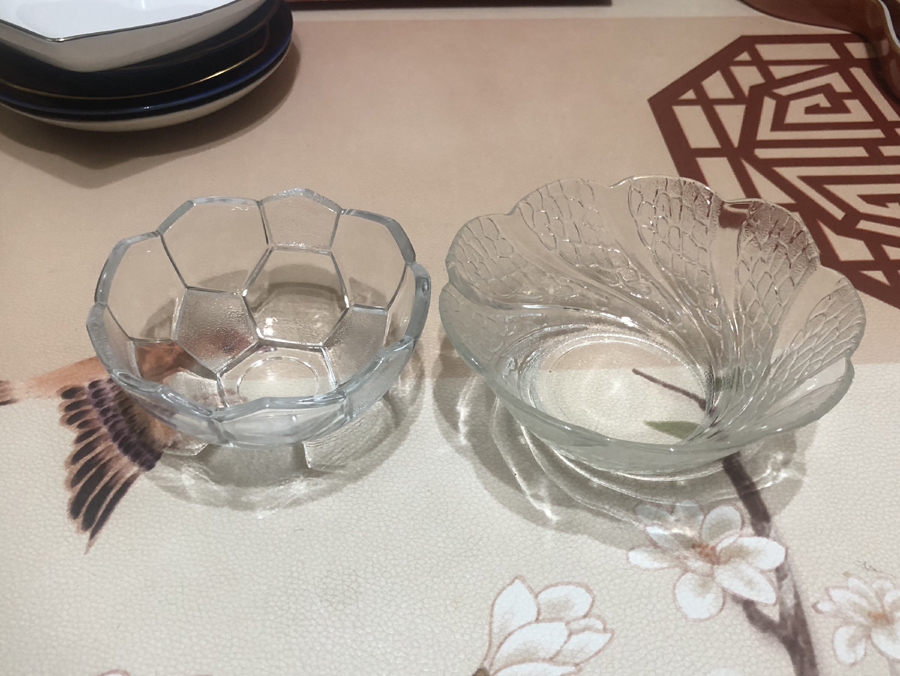 日本回流玻璃碗糖果碗干果碗水果碗小饭碗桌面小摆件花朵碗足球碗