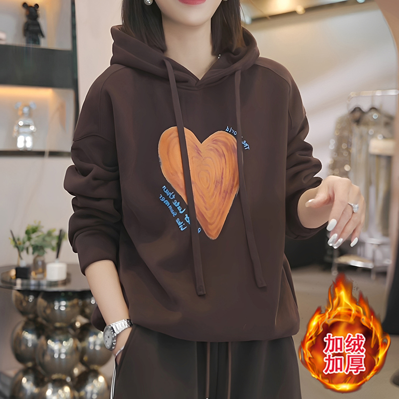 【赠送运费险】咖色印花连帽卫衣