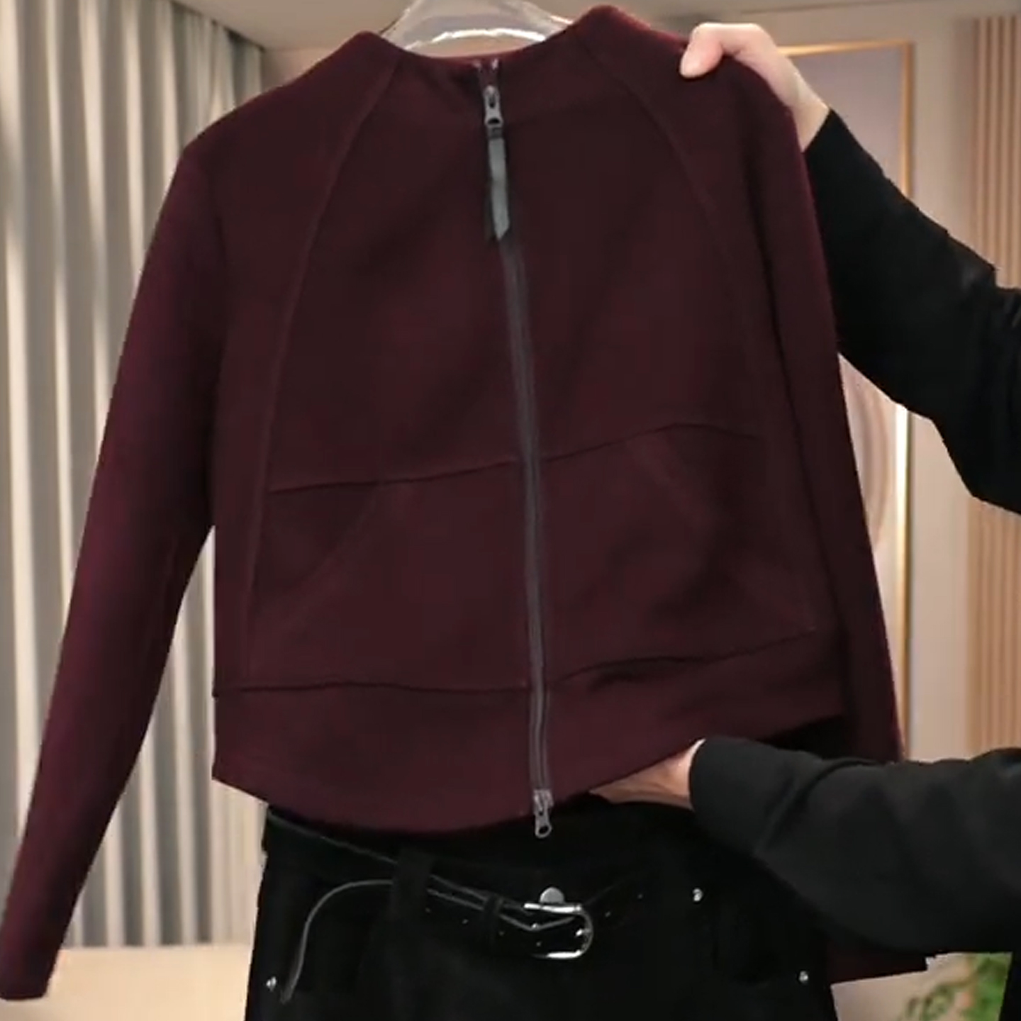 【赠送运费险】闲圆领长袖打底衫