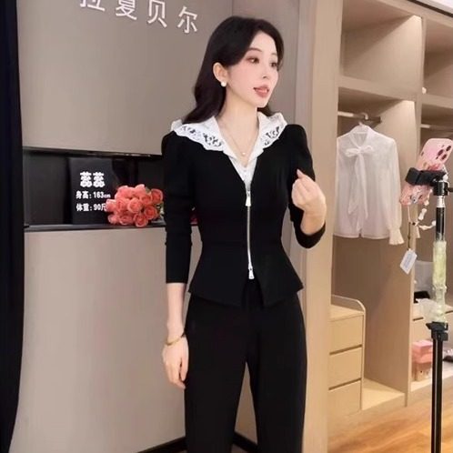 蕾丝拼接设计连帽上衣裤子两件套