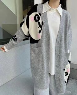 2025款戚薇同款功夫熊猫针织大开衫宽松慵懒风毛衫针织