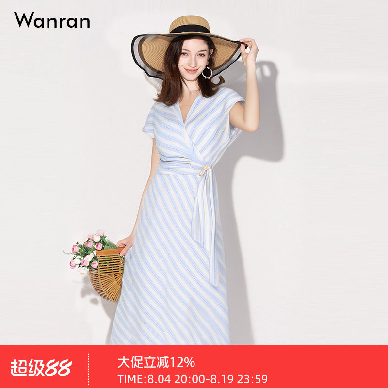2026年夏季新款复古条纹设计感别致不对称搭片收腰显瘦A字连衣裙