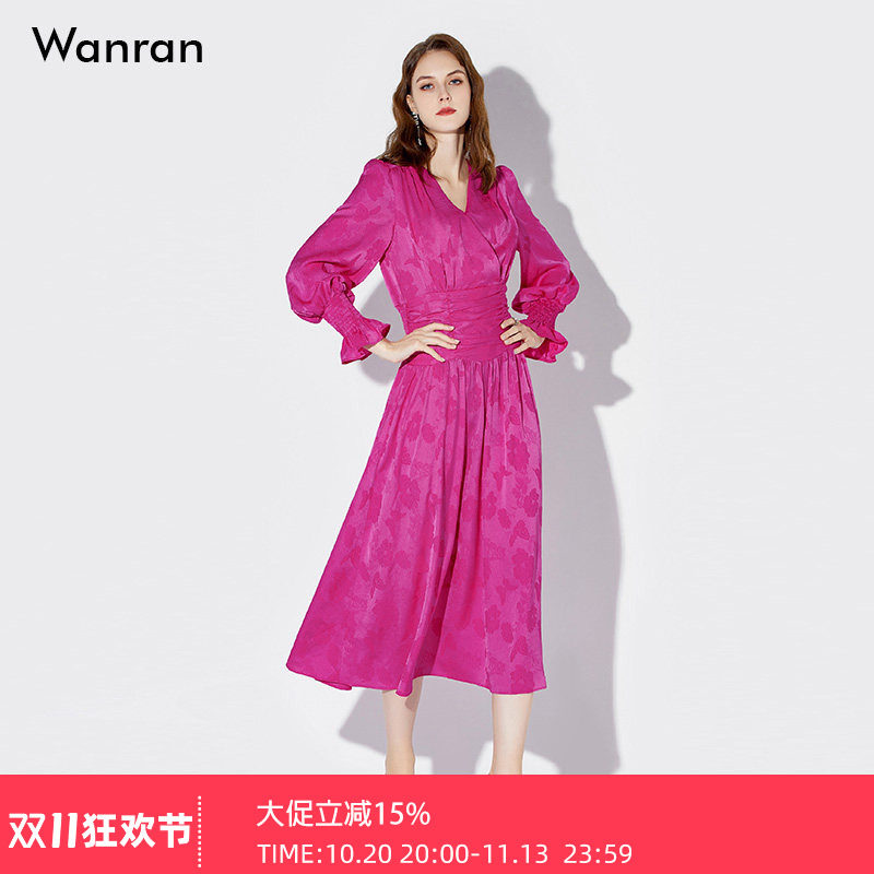 2026冬季新款时尚气质抽褶收腰大摆设计优雅玫红色提花连衣裙