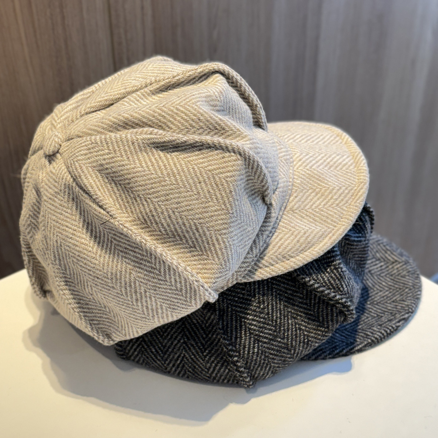 新款复古百搭格纹贝雷帽子