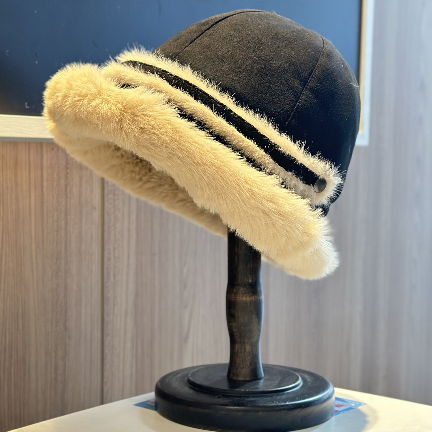 2025新款毛绒渔夫帽子女秋冬保暖护耳盆帽条纹百搭显脸小毛绒帽子,服饰配件/皮带/帽子/围巾,帽子,淘宝优惠券,粉丝福利购,淘宝优惠卷