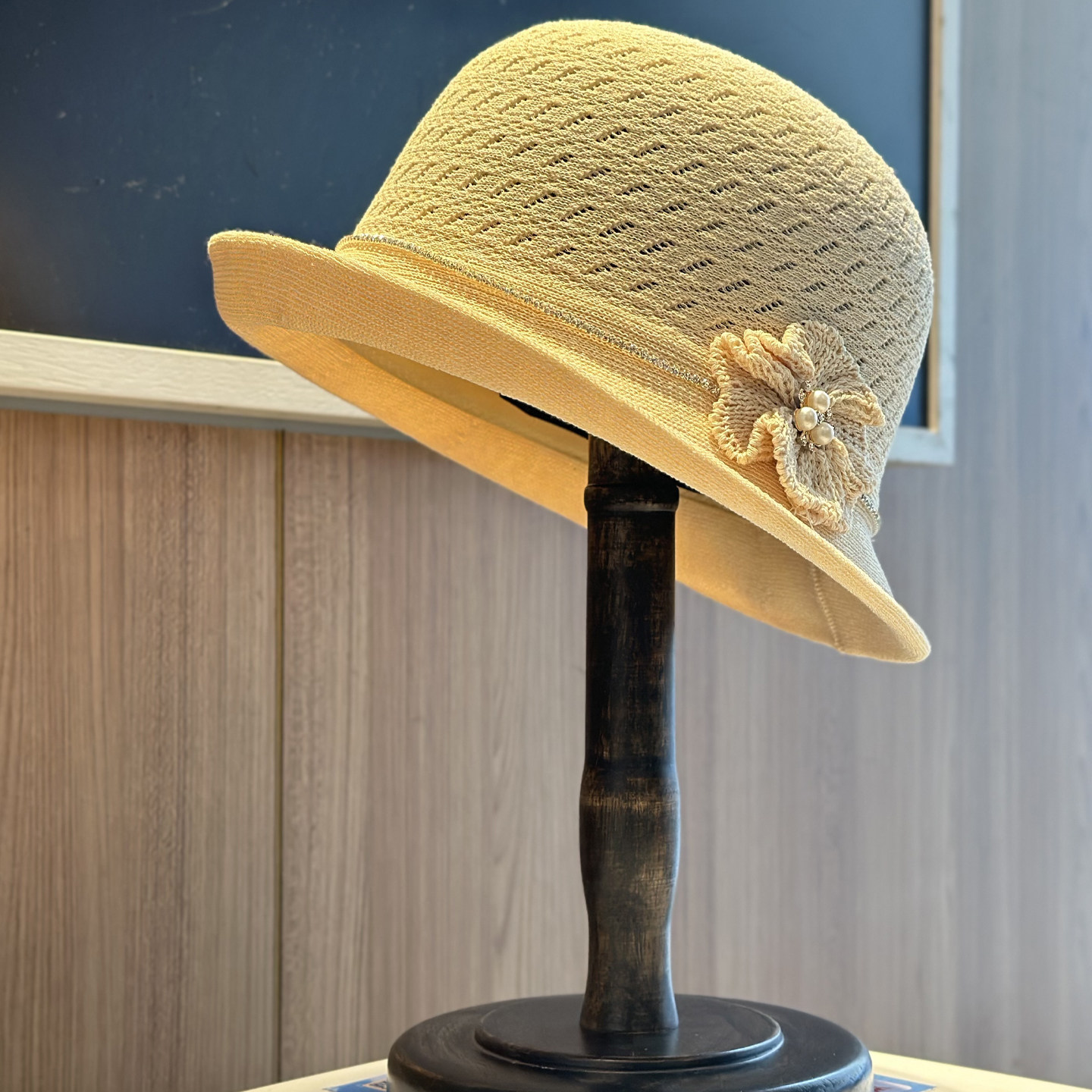 2026新款卷边花朵珍珠镂空礼帽子女夏季遮阳防晒透气圆顶帽度假帽