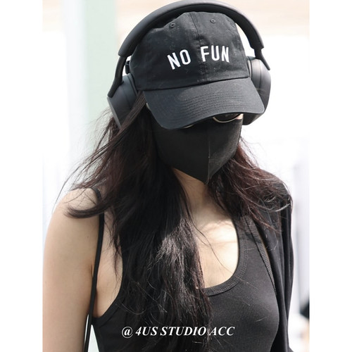 jennie同款黑色棒球帽