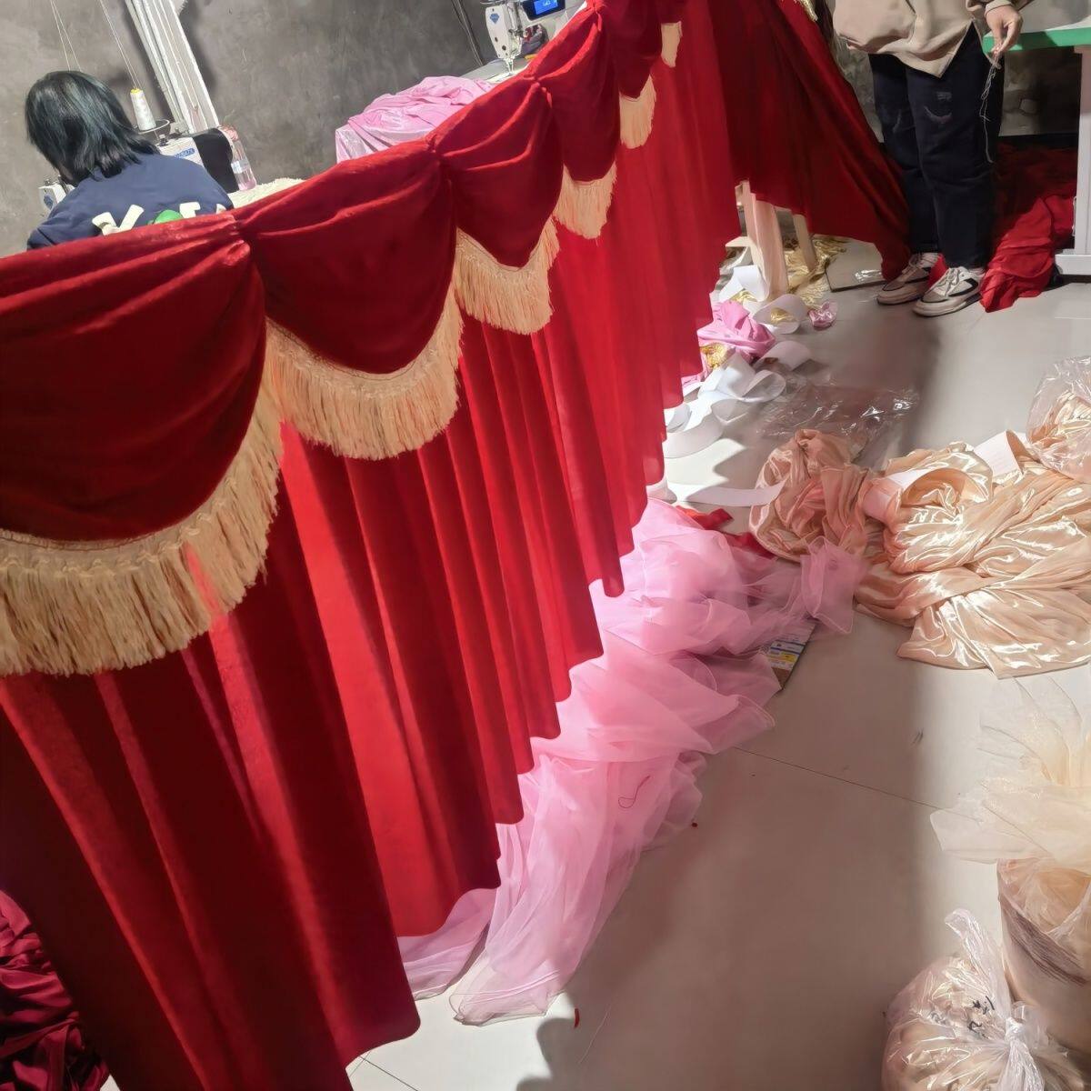 婚庆金丝绒舞台裙T台围裙酒店活动会议围布桌幔舞台车围布戏台裙
