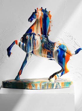 高档树脂马到成功艺术办公室摆件