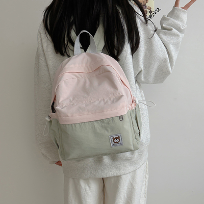 轻便尼龙旅游背包儿童旅行小书包