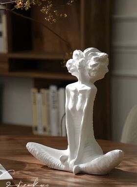 现代中古风意式抽象人物摆件