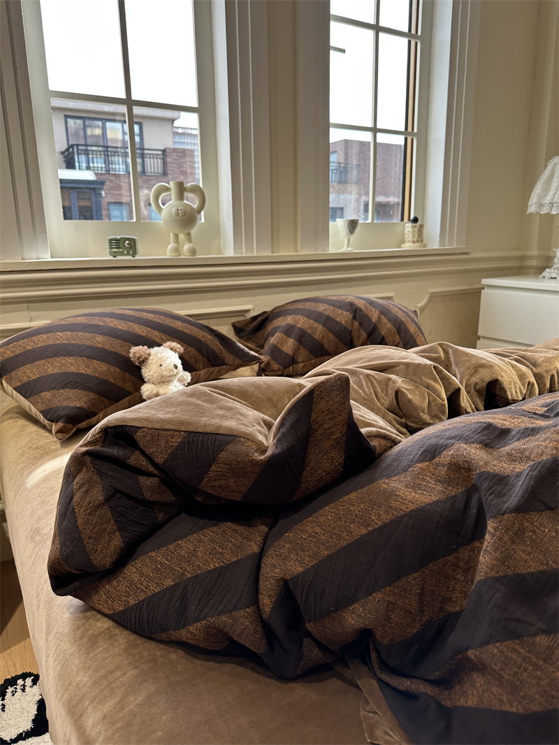 色织水洗棉提花空气斜条纹四件套