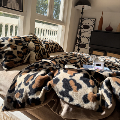 A版仿羊绒B版牛奶绒豹纹咖四件套