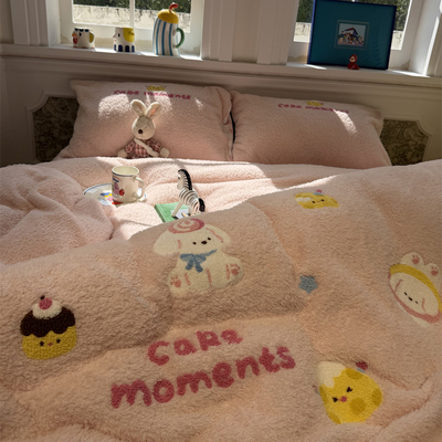 泰迪绒刺绣卡通甜甜圈粉嫩四件套