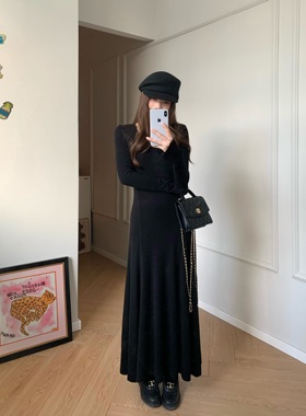 Viiwen 经典万能打底 高克重大裙摆显瘦垂感针织内搭纸片人连衣裙