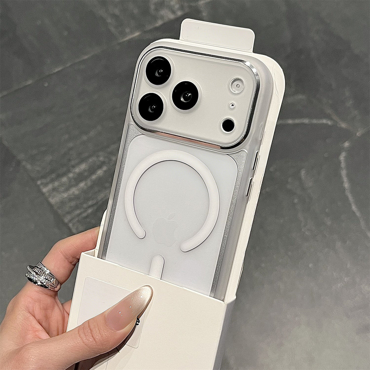 酷图适用苹果17promax手机壳新款iphone17pro磁吸充电透明款16pro小众巨好看女14全包防摔15pm带镜头膜13硅胶,3C数码配件,手机保护套/壳,淘宝优惠券,粉丝福利购,淘宝优惠卷