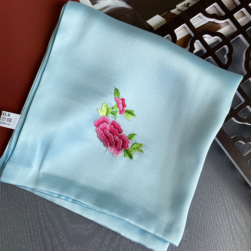 包邮春盛祥苏绣手帕,100%桑蚕丝双面真丝素绉缎手工绣花手帕牡丹