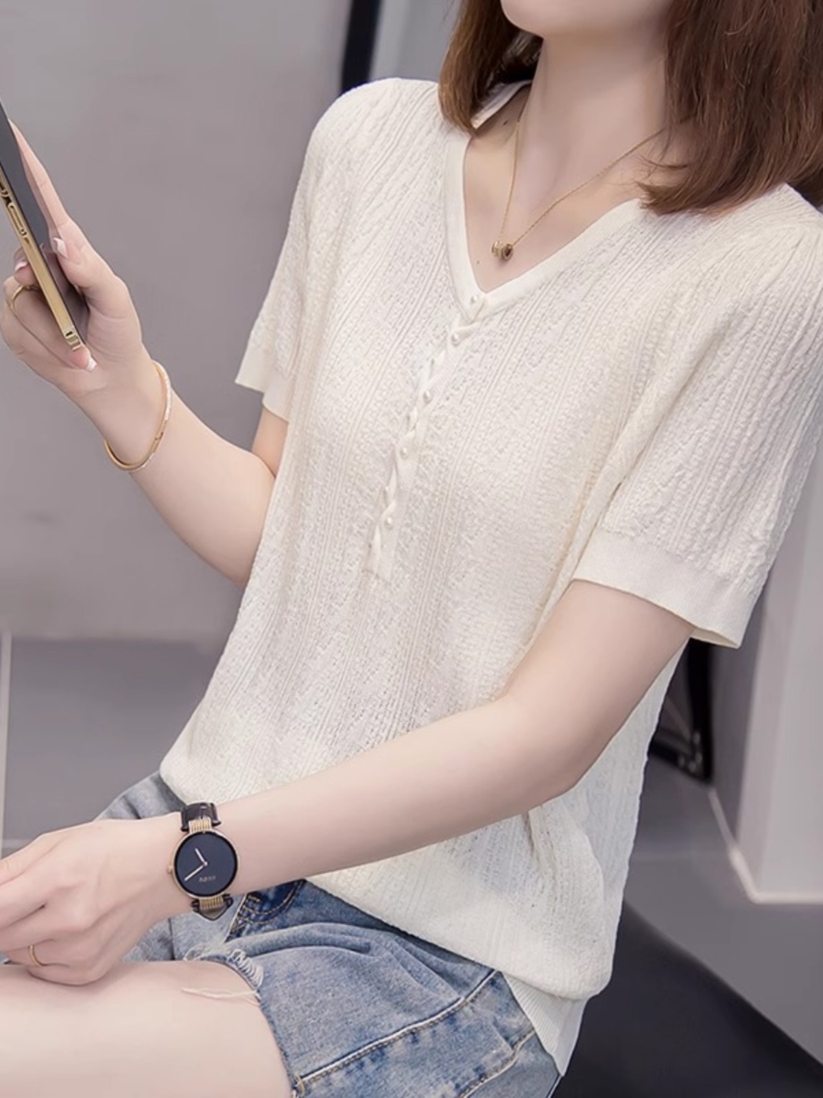 大码胖mm遮肉显瘦v领冰丝短袖t恤女正肩上衣夏季遮肚子减龄打底衫