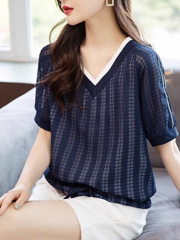 雪纺V领修身短袖t恤高端2025夏季新款休闲减龄透气加码女装
