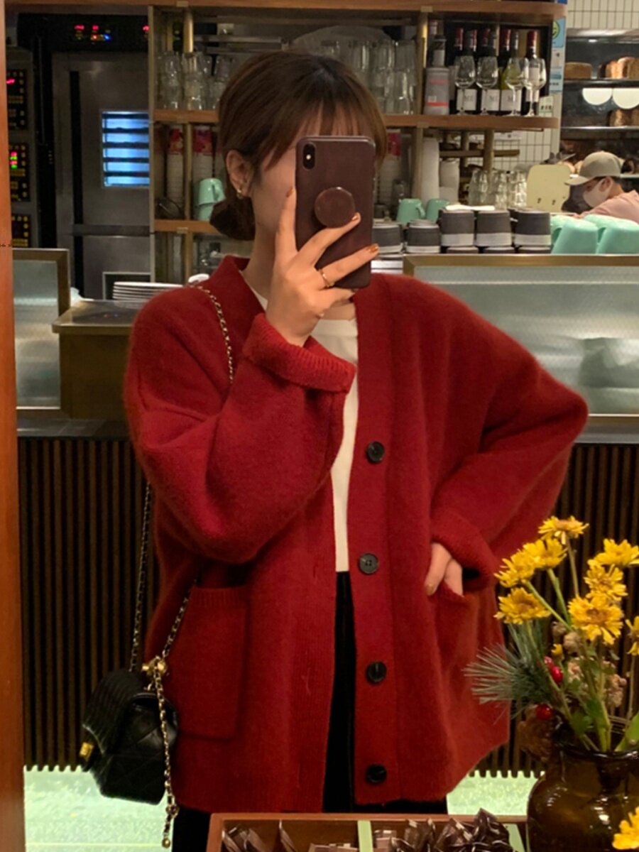 高级感软糯v领针织开衫女2025新款春秋薄款红色慵懒风毛衣外套潮