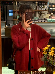 高级感软糯v领针织开衫女2025新款春秋薄款红色慵懒风毛衣外套潮