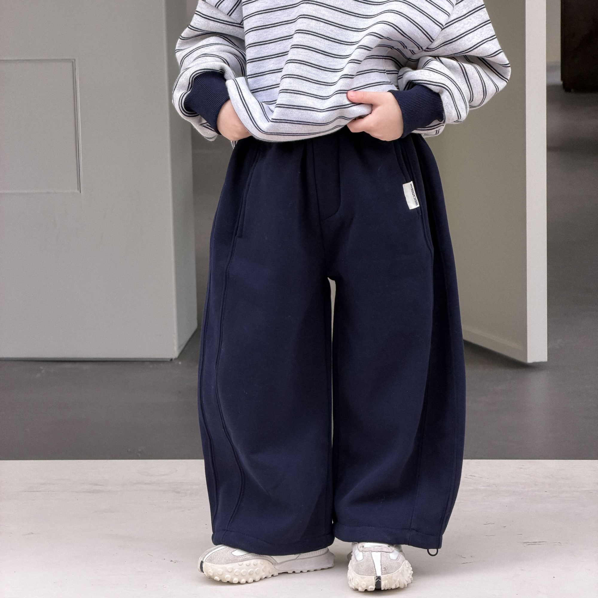 59元包邮 秋冬新款儿童加绒加厚休闲卫裤男童韩版洋气弯刀裤子