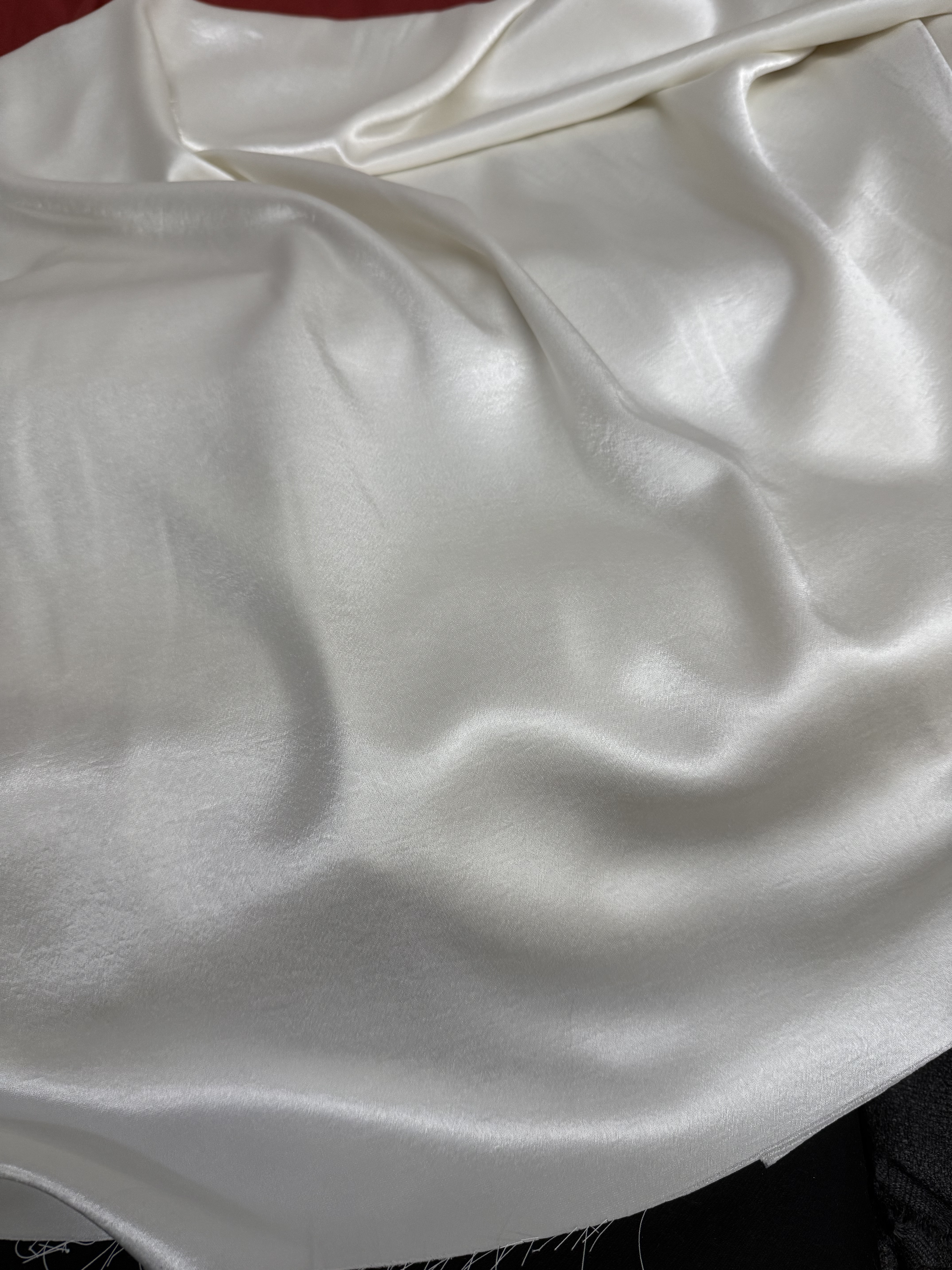 进口高档醋酸绸缎布料丝亮面绸缎舞台丝绸连衣裙晚礼服旗袍面料
