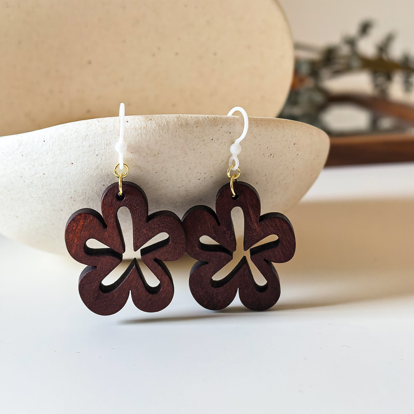 木质深色高级感轻奢气质复古花朵耳环女精致独特生物瓷耳钉防过敏,饰品/流行首饰/时尚饰品新,耳环,淘宝优惠券,粉丝福利购,淘宝优惠卷