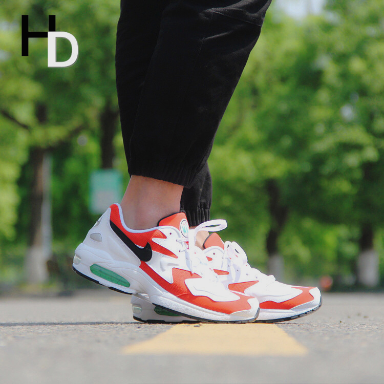 厚道体育Nike Air Max 2 Light耐克复古老爹男子气垫运动鞋AO1741