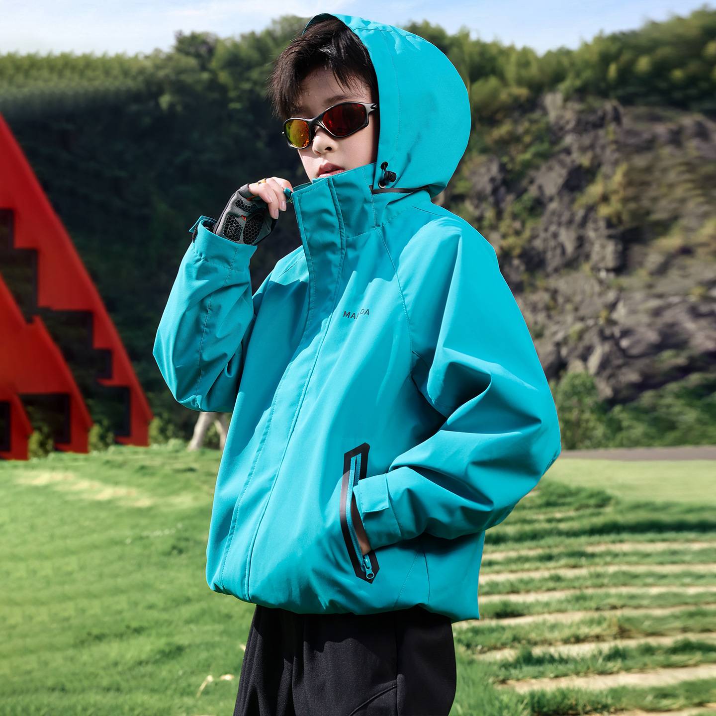 男童防风防水三合一冲锋外套2026年新款潮牌儿童秋装户外服中大童