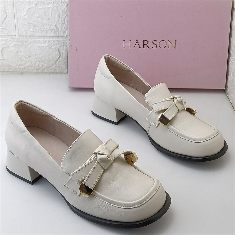 哈森品牌女鞋正品撤柜断码