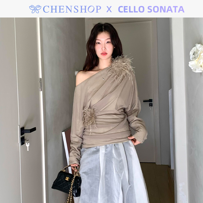 鸵鸟毛装饰斜肩长袖打底衫T恤