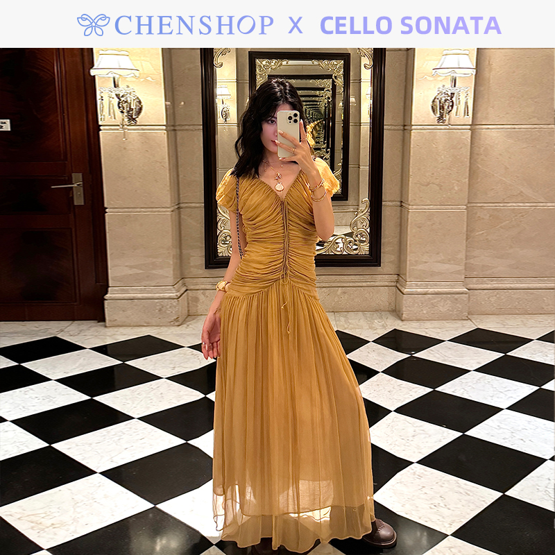 新款挂脖褶皱短袖度假连衣长裙女