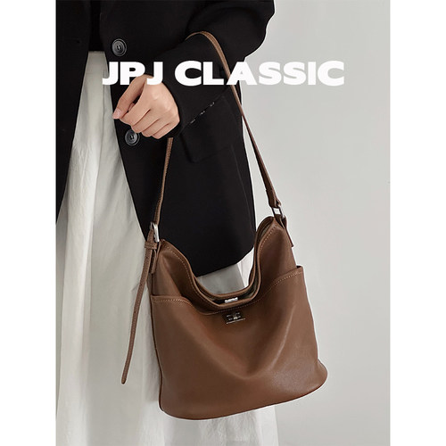 jpjclassic头层植鞣牛皮水桶包女休闲百搭单肩斜挎包通勤包 - 封面
