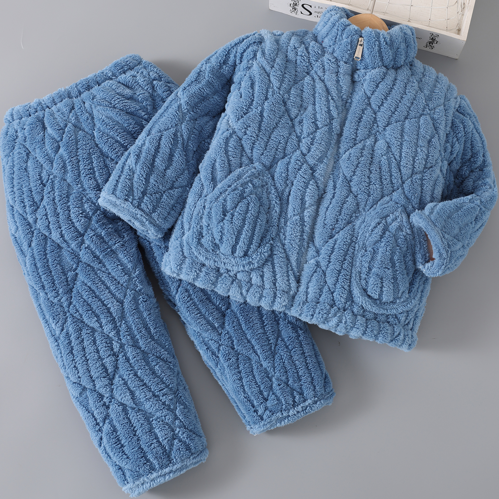 冬季棉袄儿童睡衣加绒超厚法兰绒小中大童男女宝宝家居服拉链套装