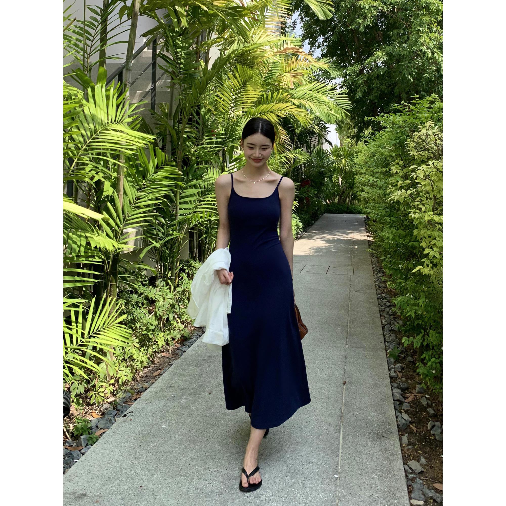 pusumede高级感黑色针织吊带连衣裙女夏季带胸垫收腰显瘦气质长裙