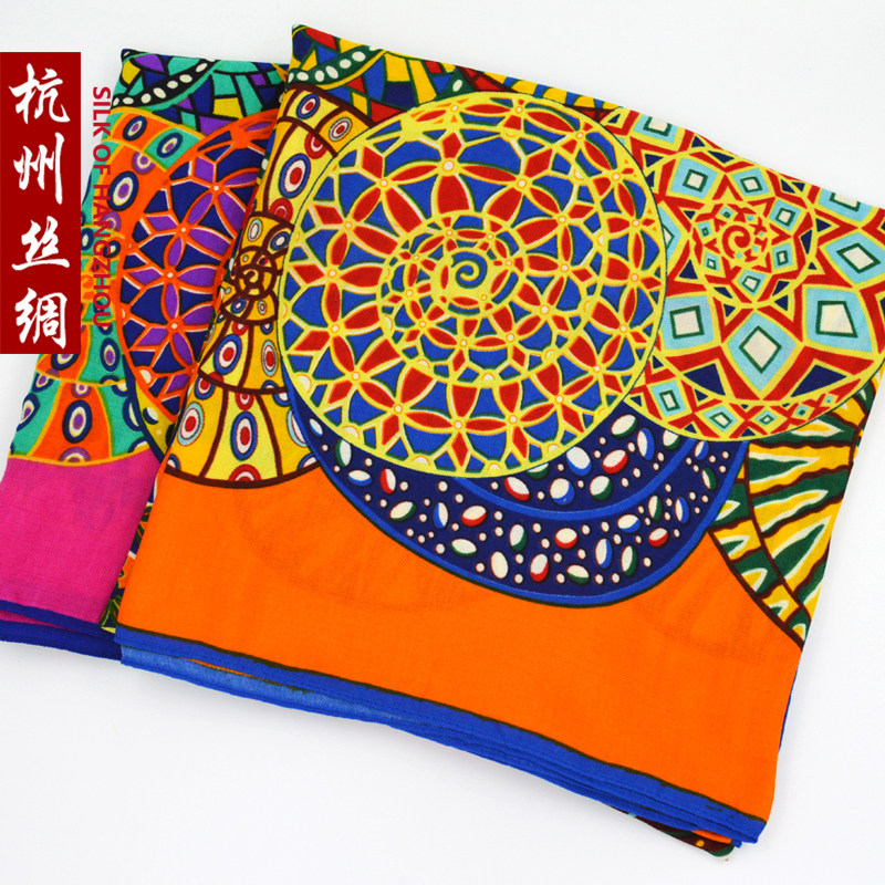 杭州丝绸春秋女复古民族风披肩超大度假旅游拍照围巾方巾沙滩丝巾