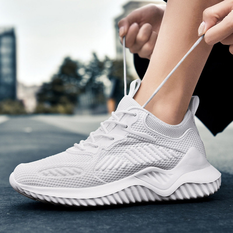 合成鞋业春秋季男鞋特大码45透气飞织网布鞋46加大号47男士休闲运